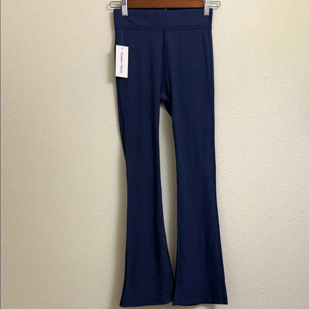 Outdoor Voices Kick Flare Leggings in Dark Sky